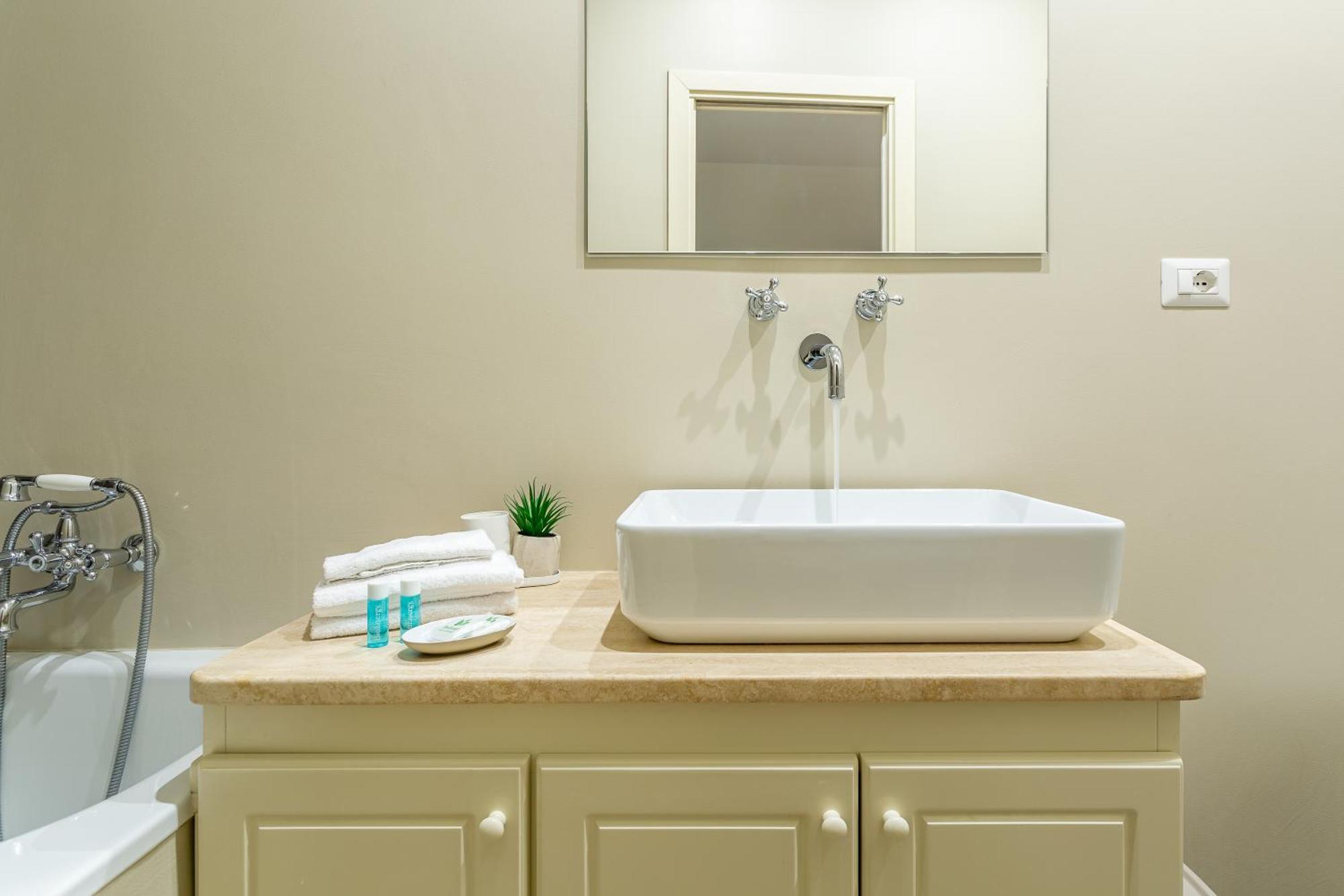 Appartamento Iflat Comfortable & Spacious Dolce Retreat